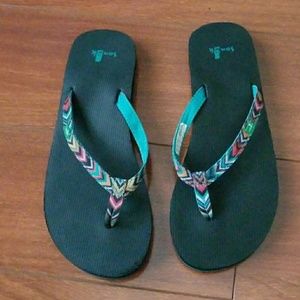 Sanuk Flip Flops